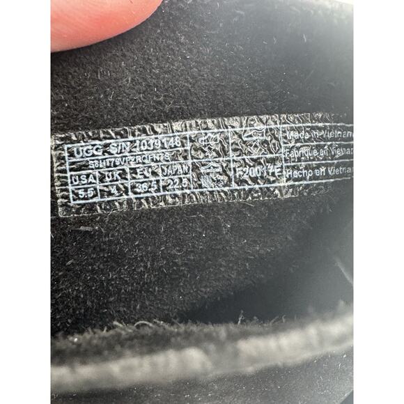 UGG ELORA Women's NEW Heeled Boot Black US Size 5.5 Medium (1019148) - Picture 10 of 11